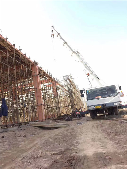 兴国县吊车作业的安全注意事项有哪些？